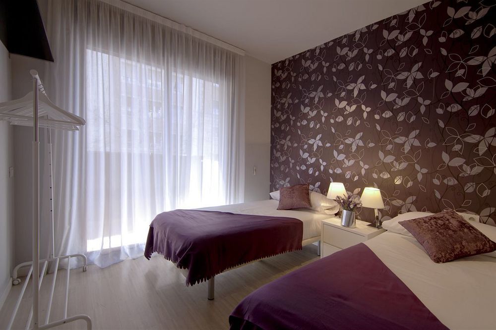 Mh Apartments Sant Pau Barcelona Luaran gambar